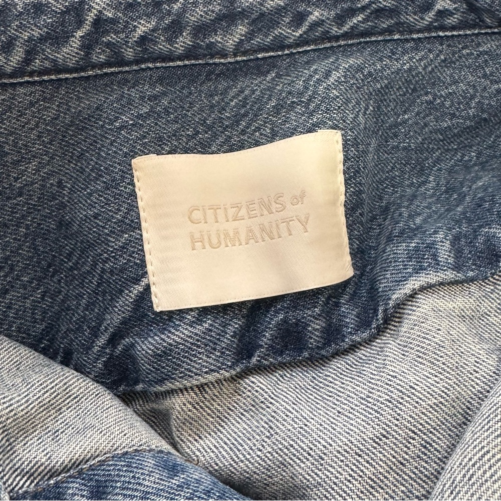 Citizens Of Humanity Ari Denim Relaxed Fit Button Up Shirt in Dweller Medium - Picture 6 of 10
